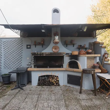 Trikalabnb - Billiard In Apartamento