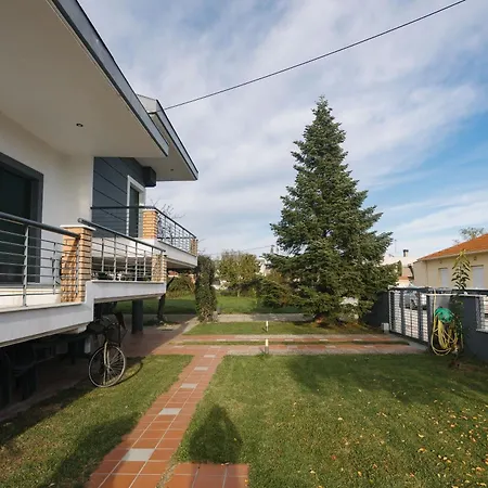 Trikalabnb - Billiard In Apartamento *