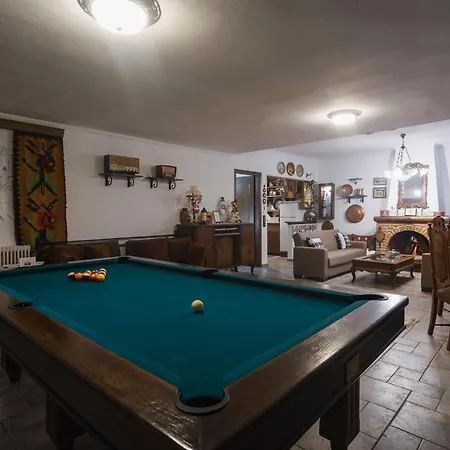 Trikalabnb - Billiard In * Tríkala