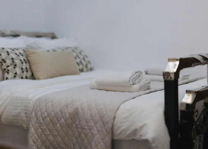 Trikalabnb - Billiard In