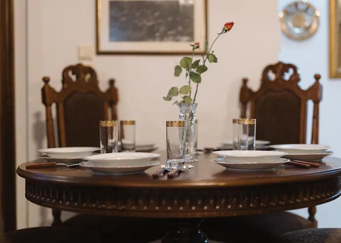 公寓 Trikalabnb - Billiard In