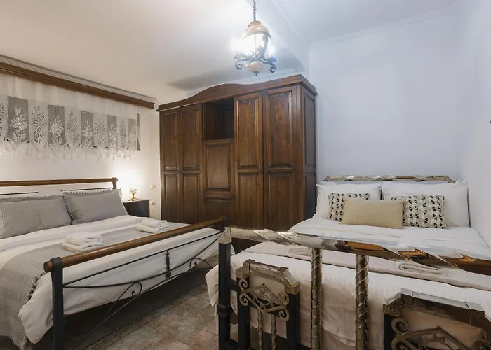 Trikalabnb - Billiard In *