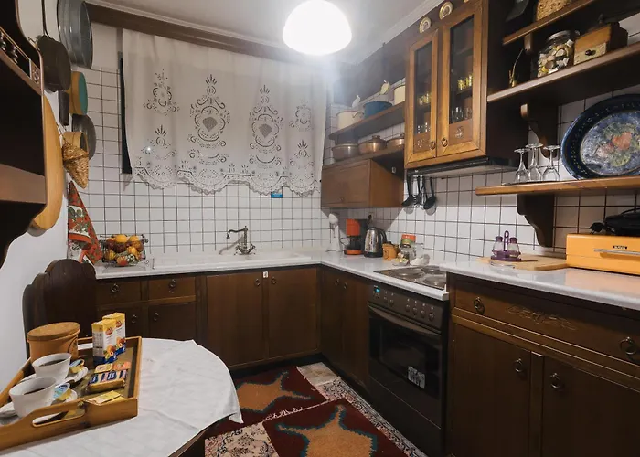 公寓 Trikalabnb - Billiard In